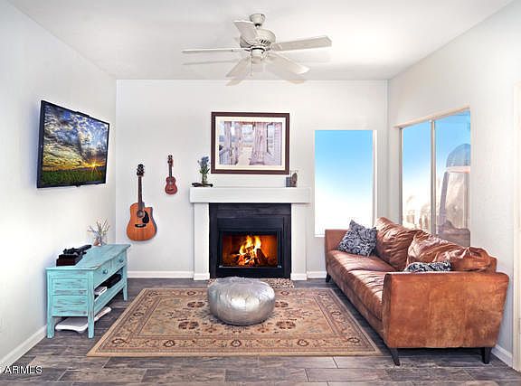 5th image of 3421 E Rockwood Dr