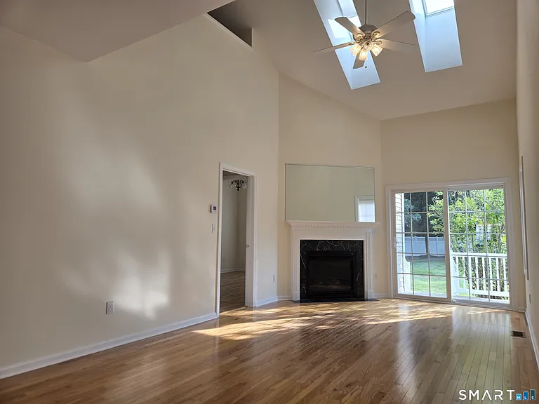 511 Elm St #9-1 — Photo 10
