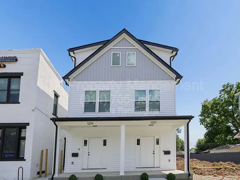 1209 E Whittier St #E — Photo 1