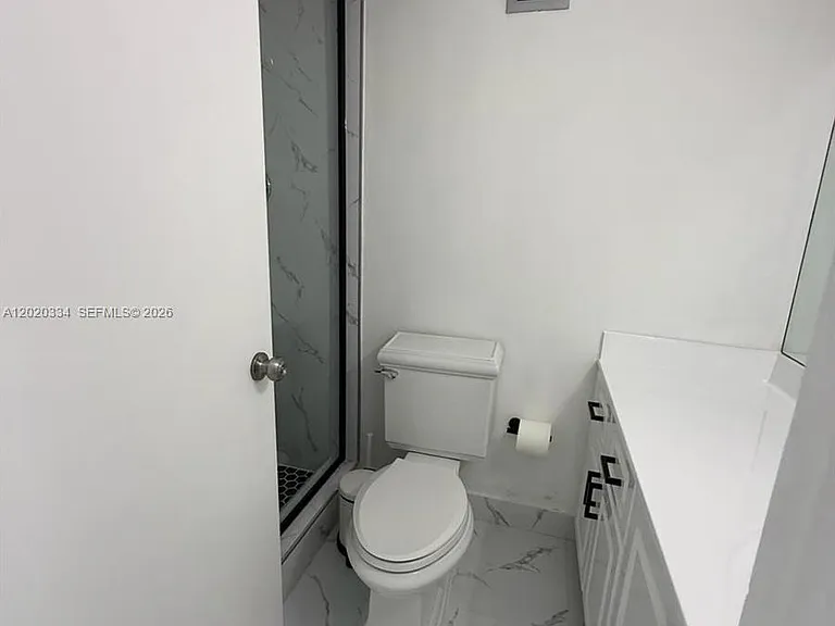 6039 Collins Ave #1236 — Photo 20