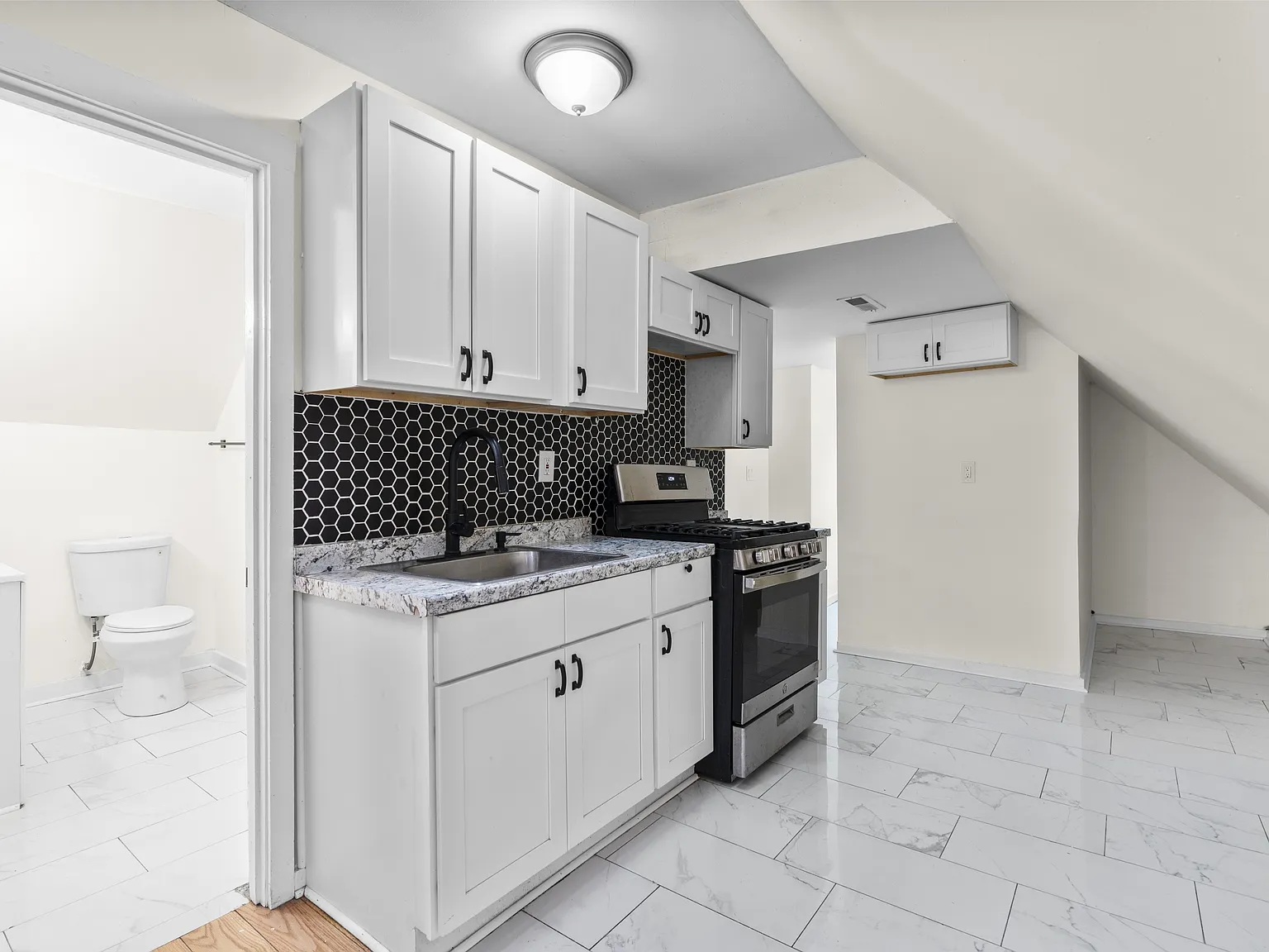 693 Dixwell Ave - 3 — Photo 4