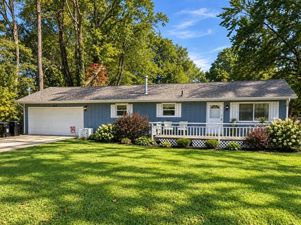 51434 Lily Rd, South Bend, IN 46637