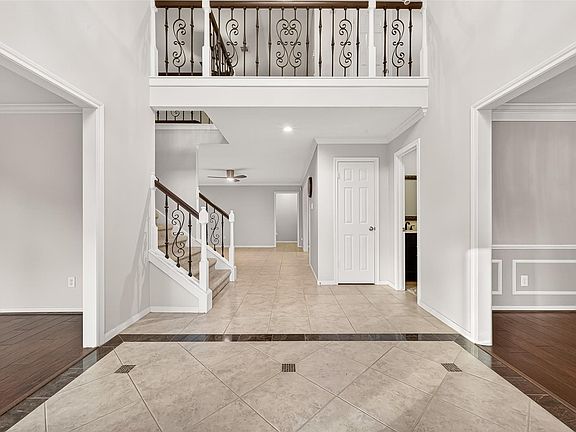 5th image of 1623 Misty Bend Dr