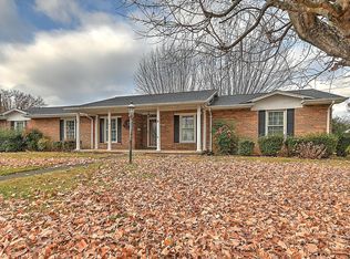 1805 Broadmoor Rd, Johnson City, TN 37604