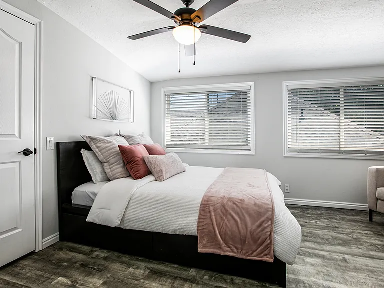 Upstairs bedroom: very large room with great storage! (bedroom 3)