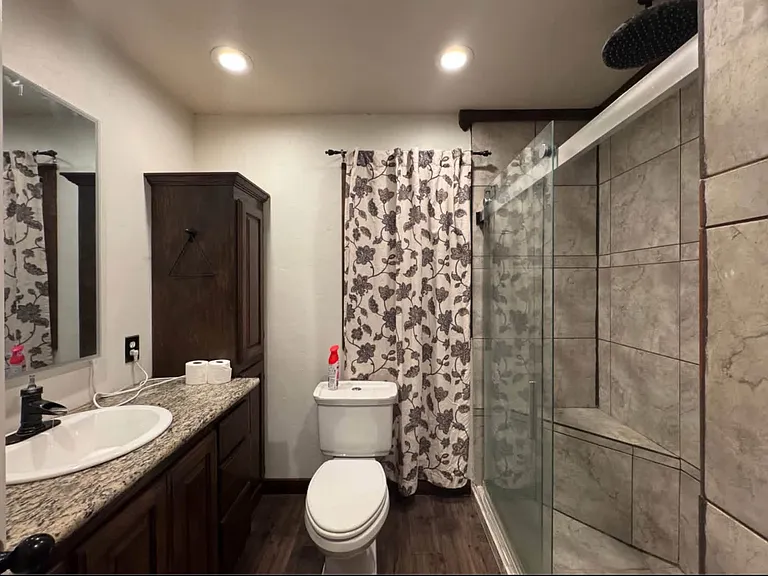 1109 N Redbud Dr — Photo 10