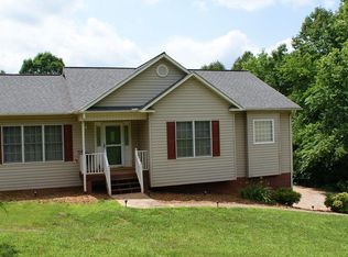 152 Perry Dr, Millers Creek, NC 28651