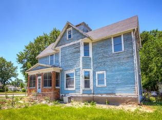 318 S 9th St, Adel, IA 50003