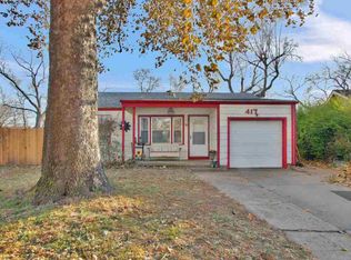 417 E Spencer Dr, Haysville, KS 67060