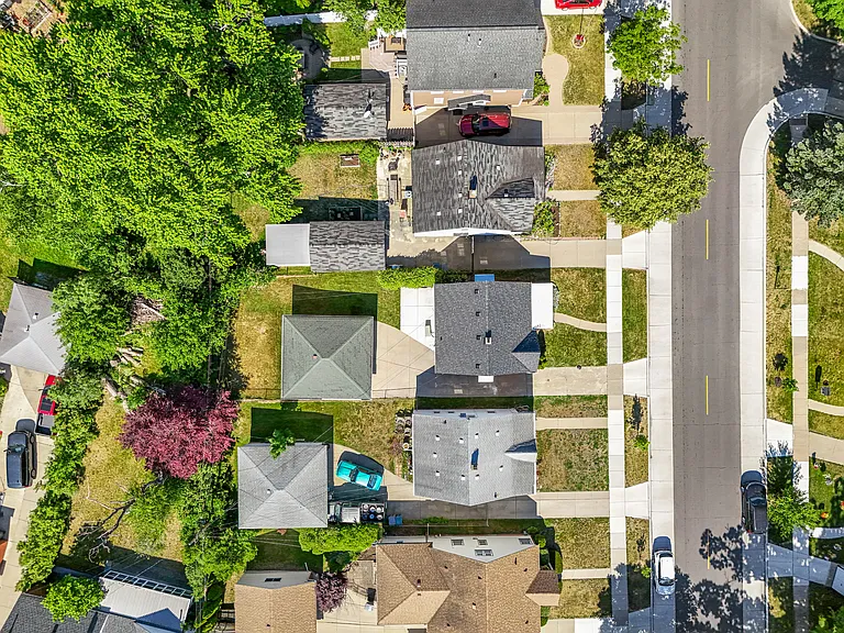 22312 Madison St — Photo 43