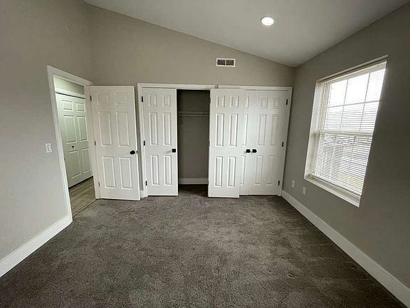 2nd image of 250 West Ave