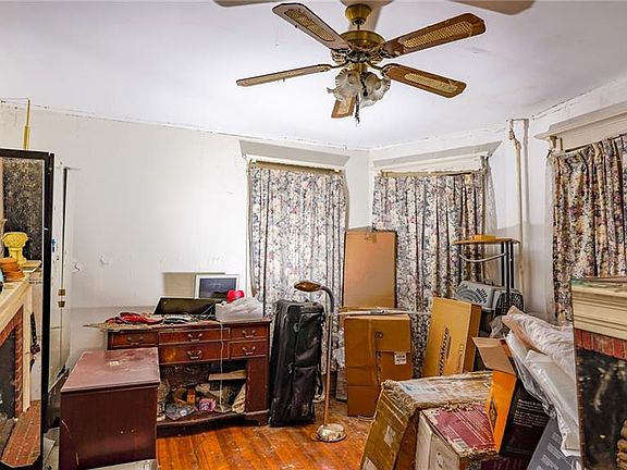 4th image of 79 Remington Pl