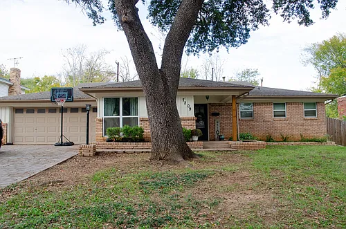 7209 Oakland Ln Photo 1