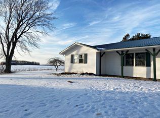 736 W Fountain Rd, Scottville, MI 49454