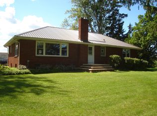 2512 W Wagner Rd, Buchanan, MI 49107