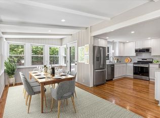 10 Fernglade Rd, Burlington, MA 01803