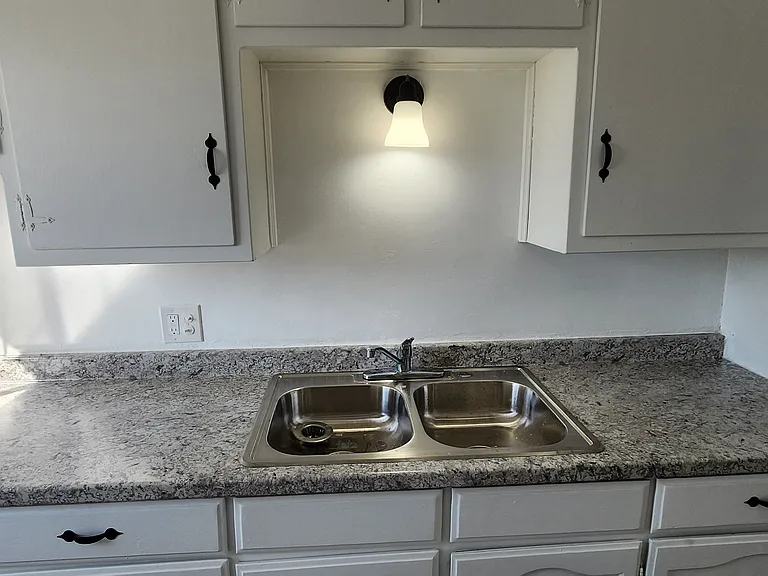 8161 Evergreen Ave #B — Photo 10