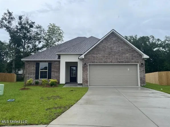 14316 Southern Maple Ave, Gulfport, MS 39503
