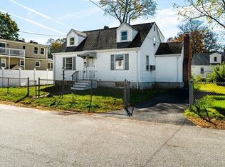 6 Kendal Dr, Woburn, MA 01801