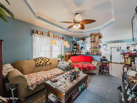 4th image of 619 Rawlings St