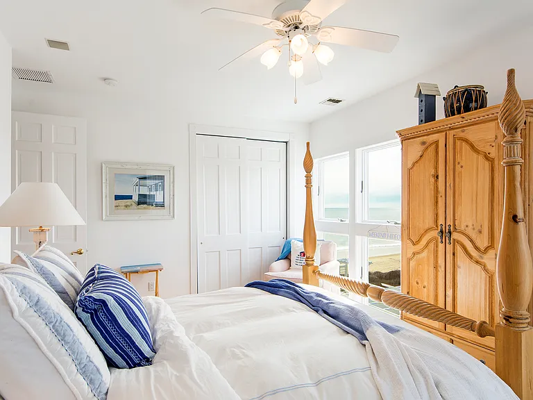 390 Old Montauk Hwy — Photo 21