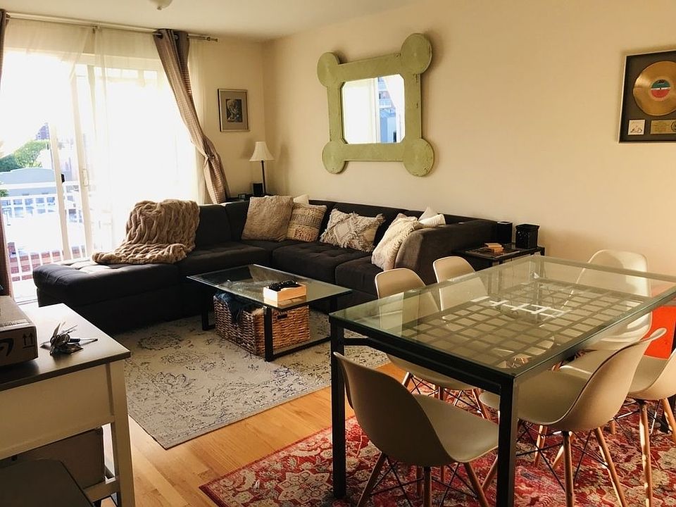 1st image of 2560 38th St #4R