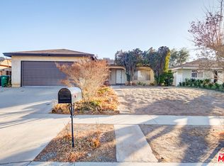 2642 E Avenue R6, Palmdale, CA 93550