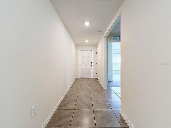 4th image of 6698 SE 3rd Loop