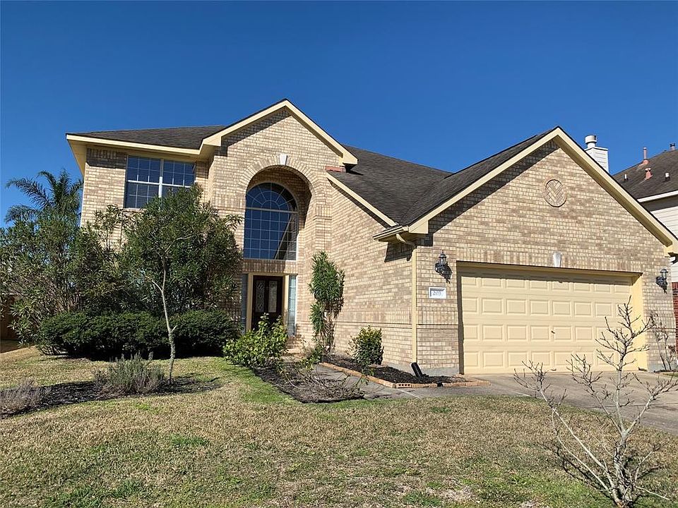 1st image of 203 Rolling Springs Ln