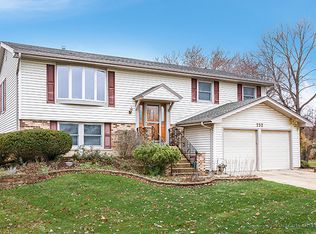 252 Bedford Ln, Bloomingdale, IL