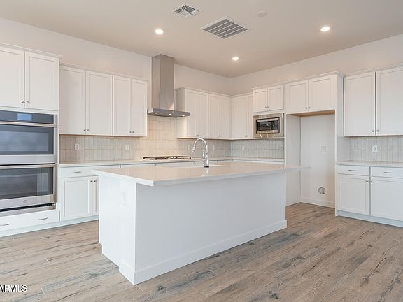 2nd image of 2516 E Tapenade Drive