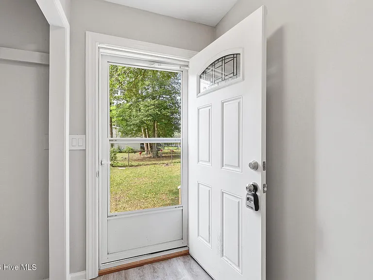 200 S Sylvan Dr — Photo 27
