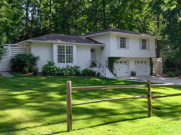 3221 Wisteria Dr, Birmingham, AL 35216