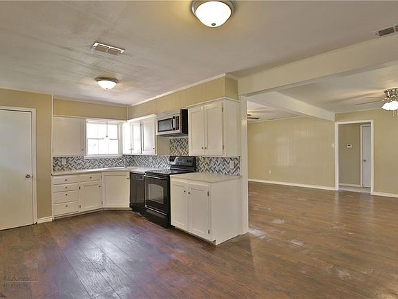 5th image of 3141 S 16th St