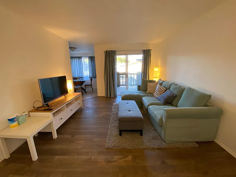 355 S Madison Ave — Photo 12