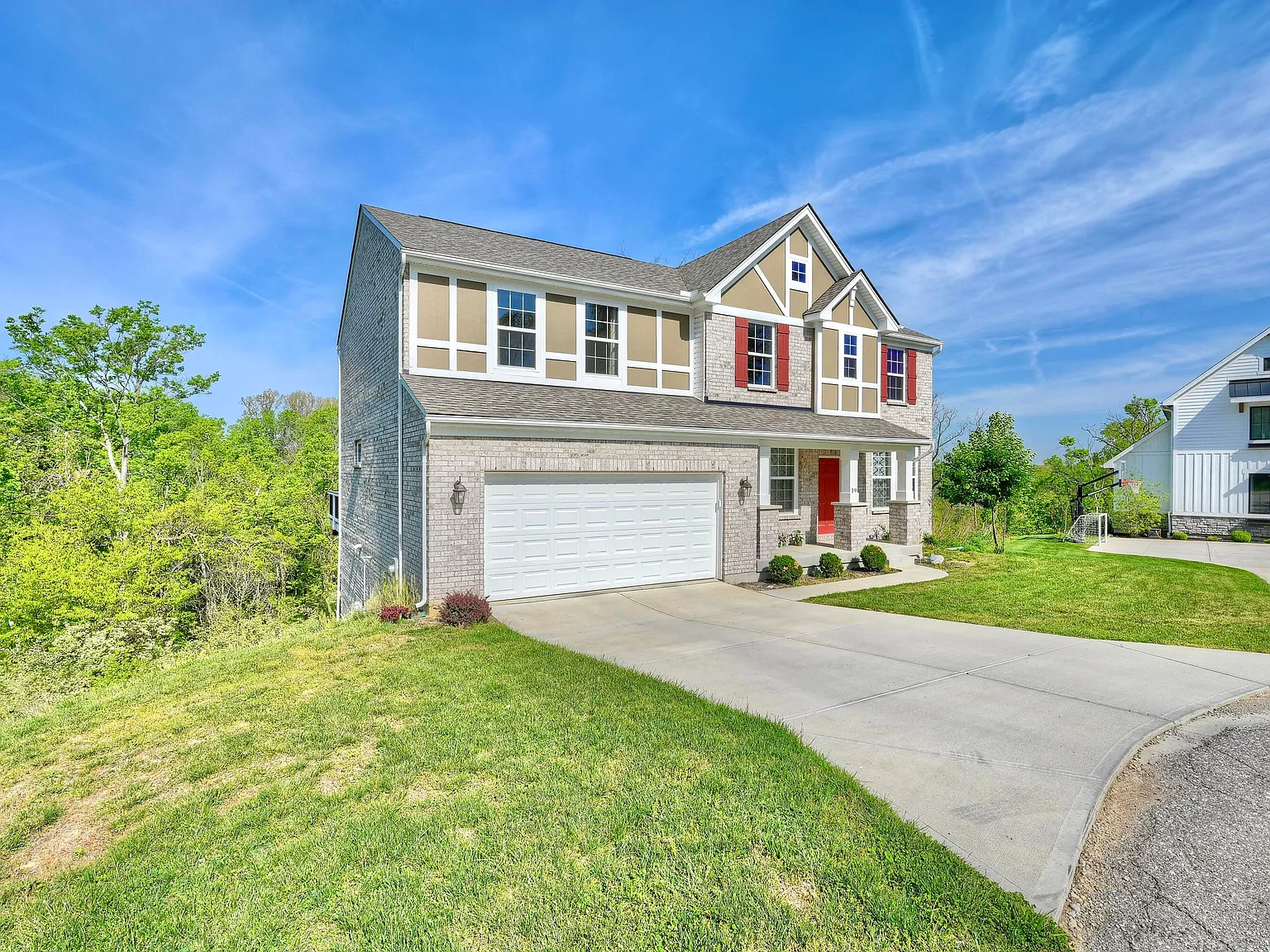 5 bed, 3.5 bath, 4000 sqft, $4,900 — Photo 3