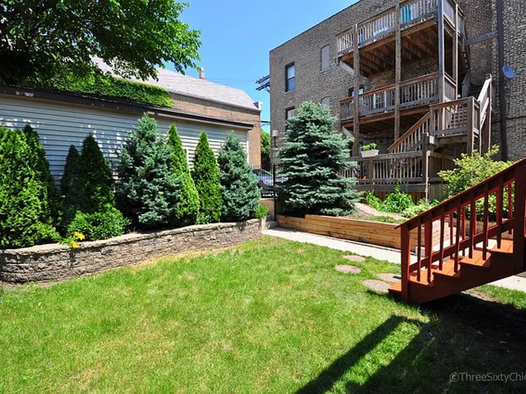 1938 W Dickens Ave #G — Photo 9