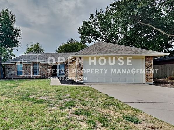 25 Chimney Rock Dr