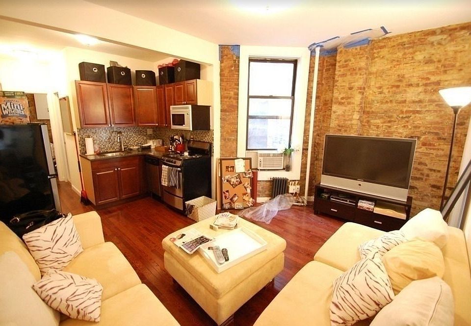 2nd image of 252 Broome St APT 11