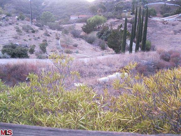 2nd image of 32200 Mulholland Hwy
