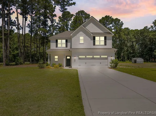 101 Forest Woods Dr, Salemburg, NC 28385