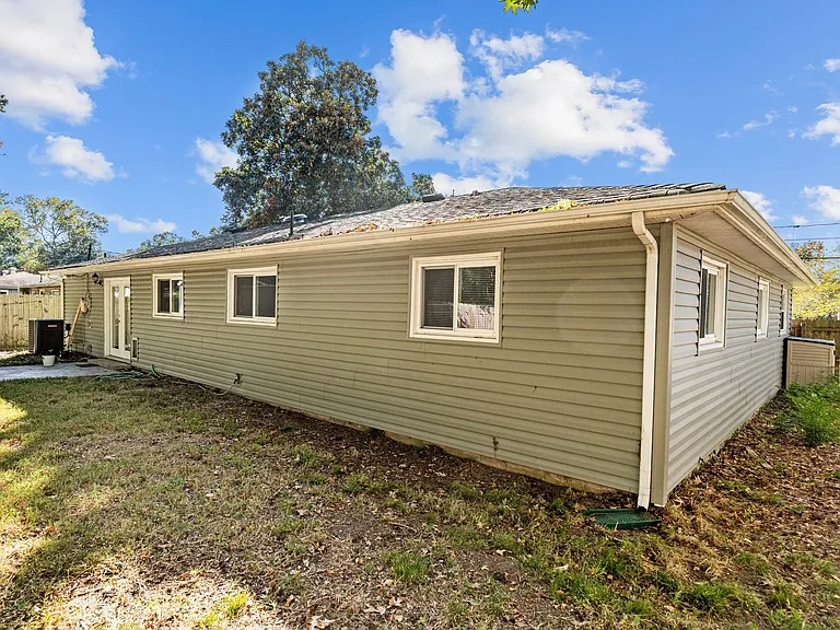 408 Lineberry Rd — Photo 52