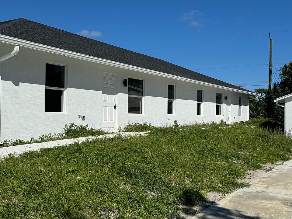 2nd image of 820 Summer Street