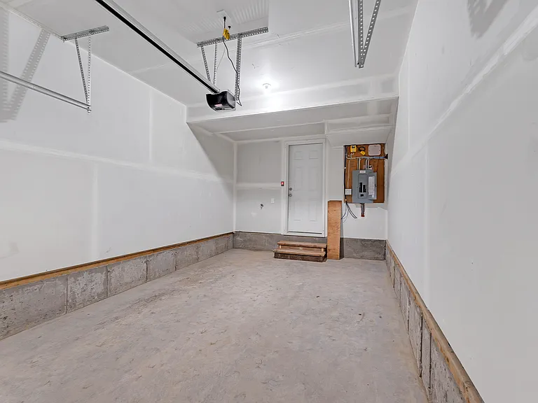 24 Rivercrest Dr — Photo 26