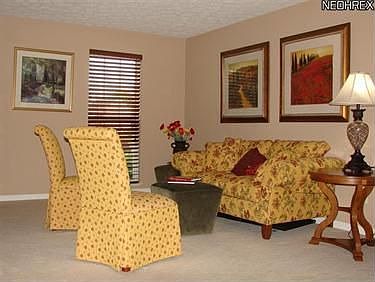 3rd image of 4964 Shining Willow Blvd