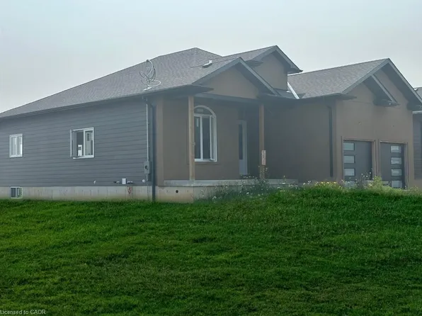 215 Forler St, West Grey, ON N0G 2M0