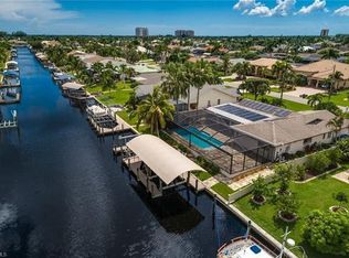 5213 SW 8th Pl, Cape Coral, FL 33914