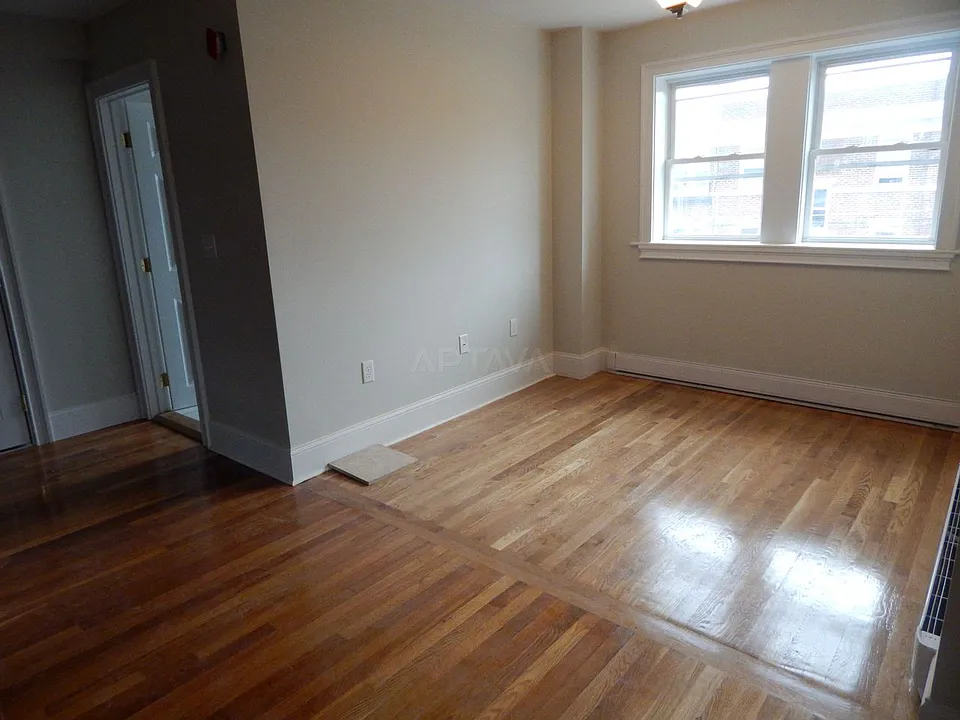 131 Orchard St #34