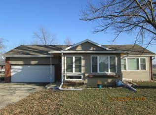 405 Pinecrest Dr, East Peoria, IL