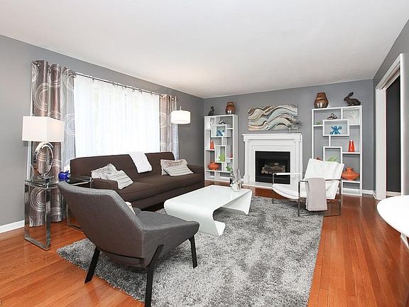 2nd image of 146 Meadow Dr